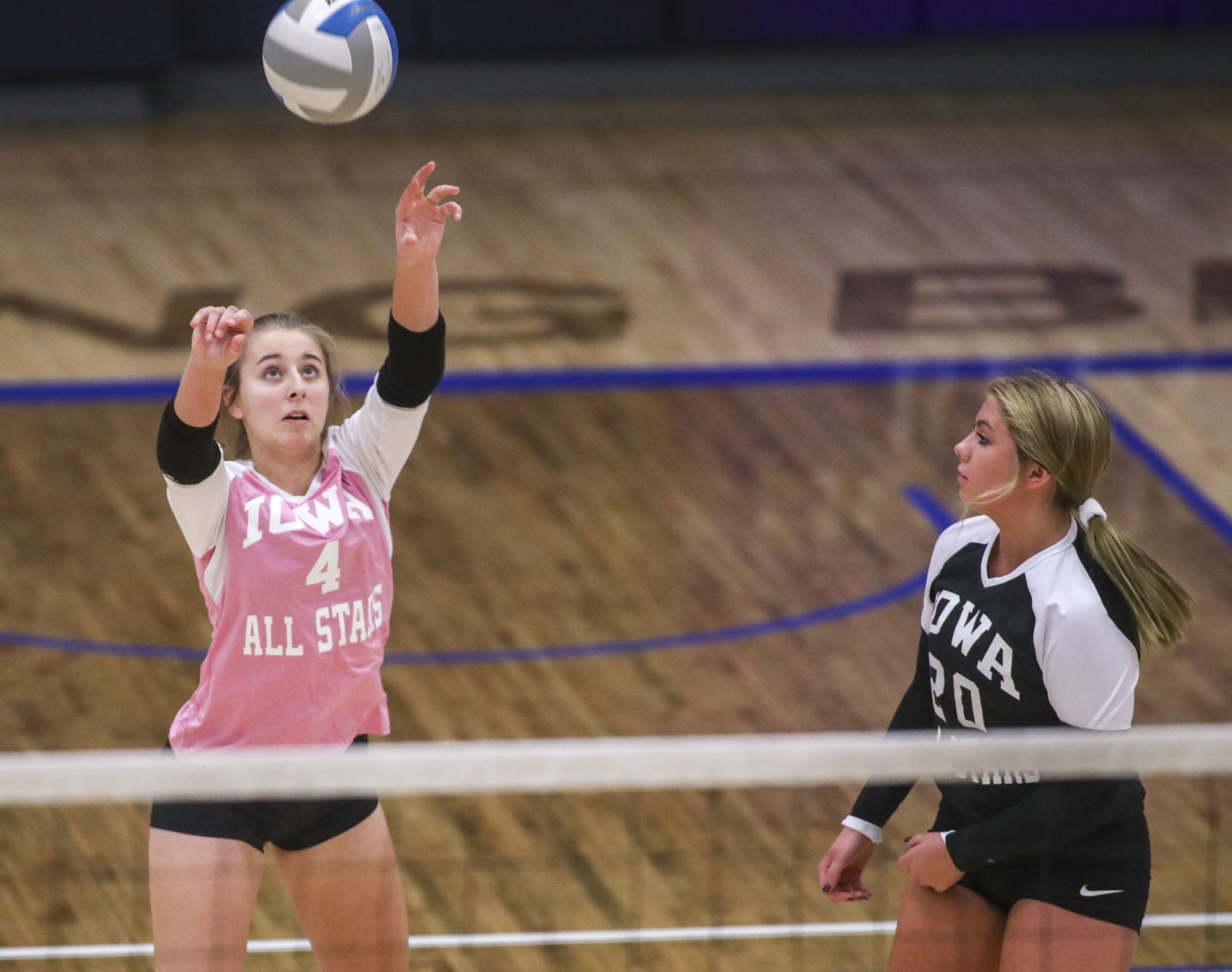 111918-volleyball-028